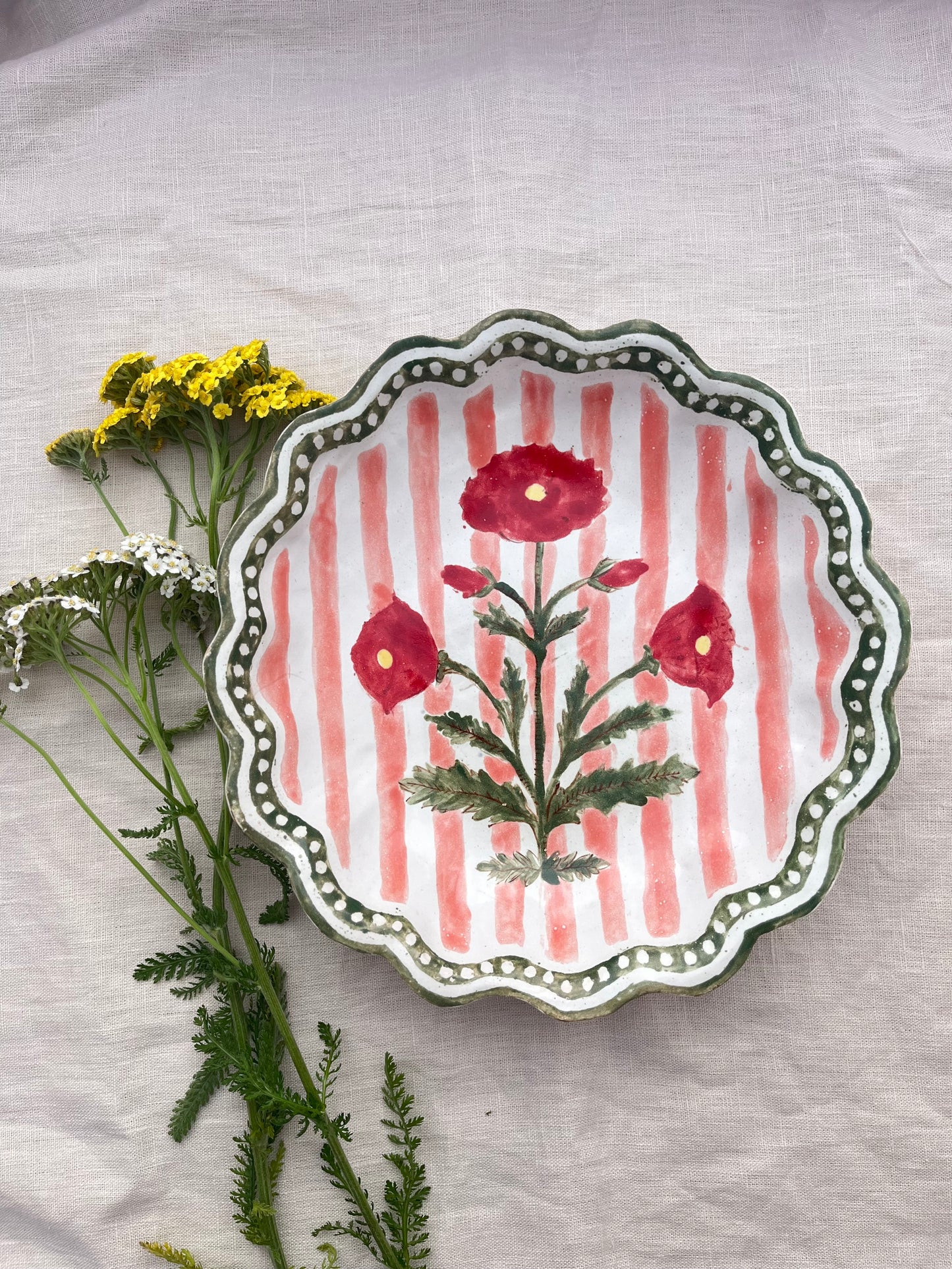 Kestrel Bowl Lrg Marigold Stripe in Coral and Red