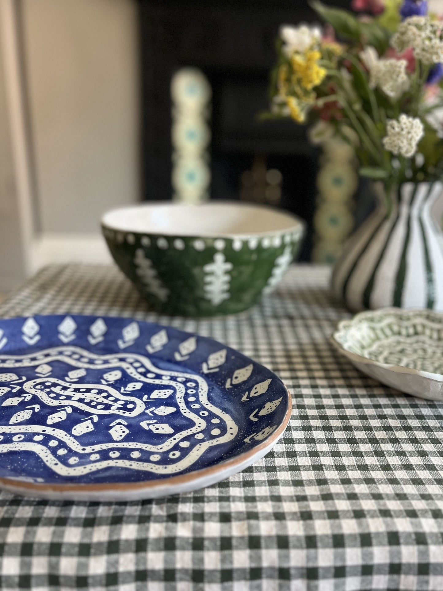 Wiggy Platter in Batik Blue