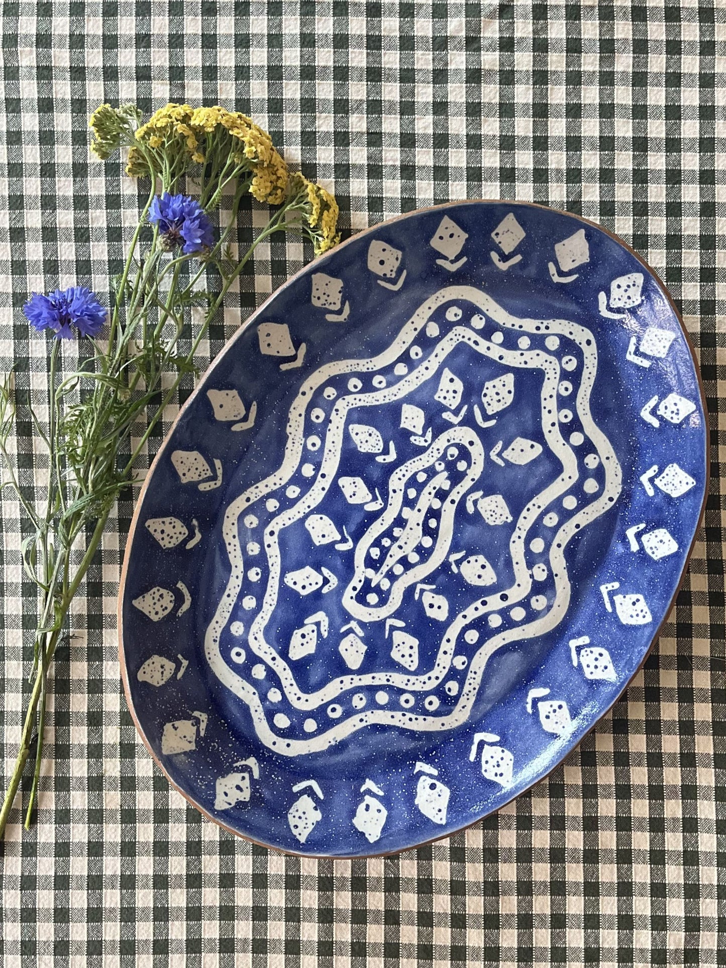 Wiggy Platter in Batik Blue