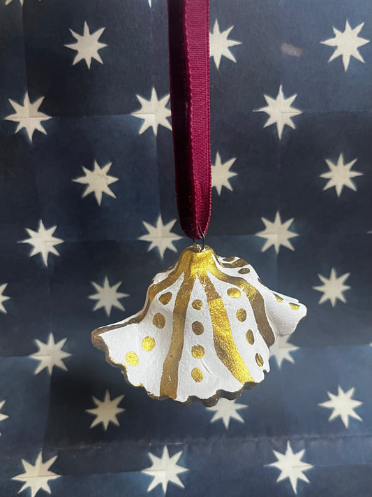Porcelain Ruffle Decoration C