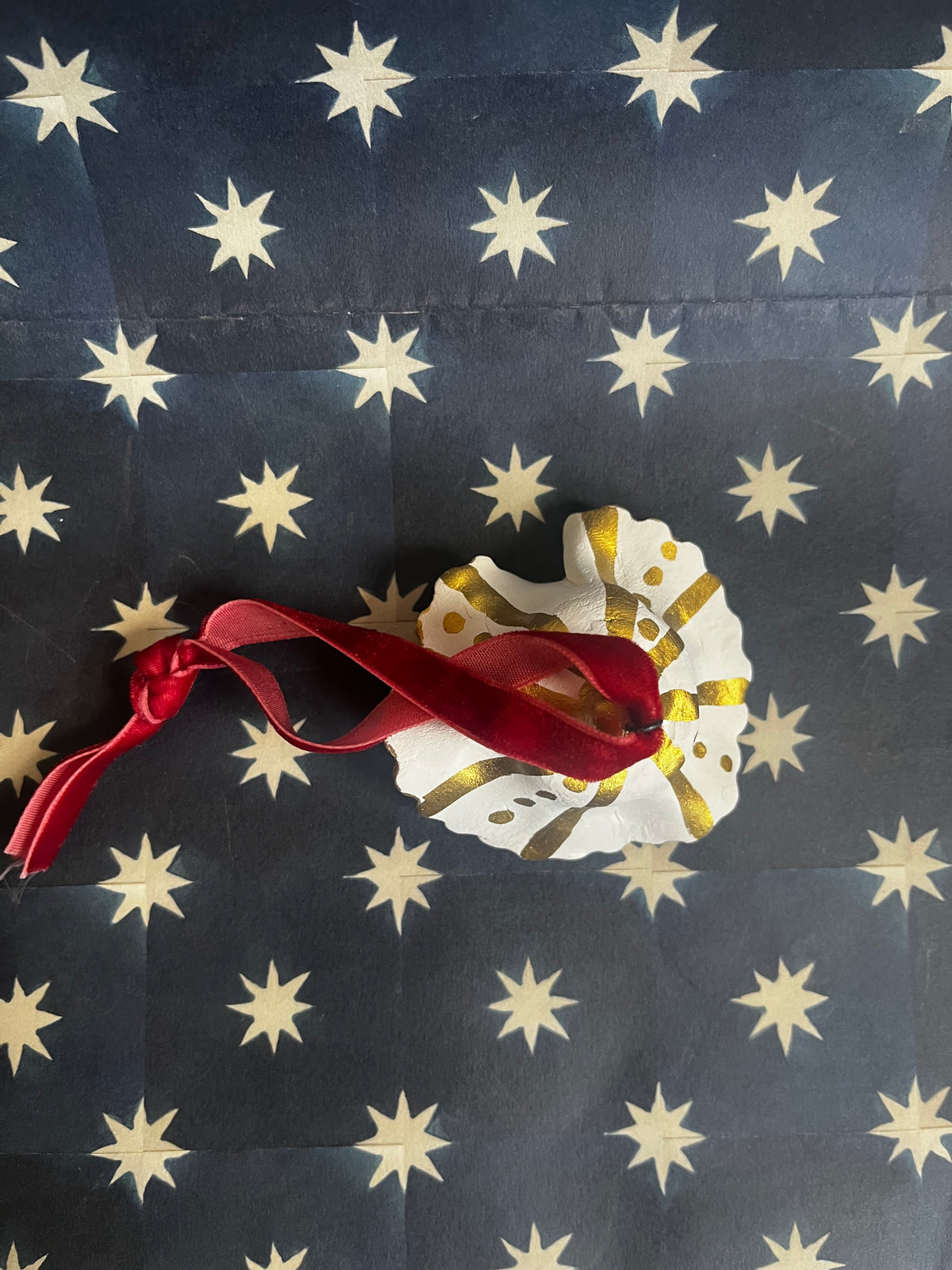 Porcelain Ruffle Decoration A