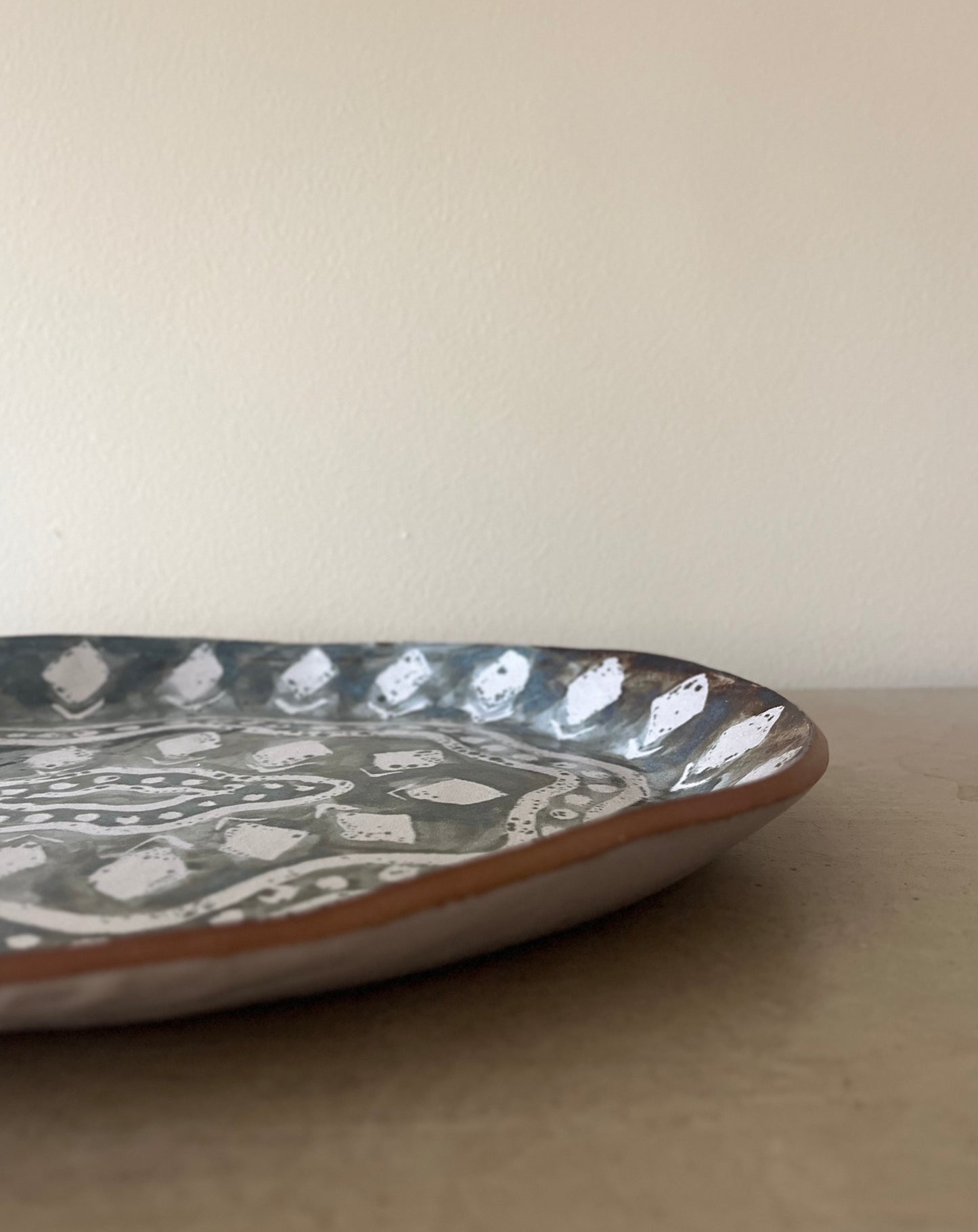 Wiggy Platter in Batik Kelp